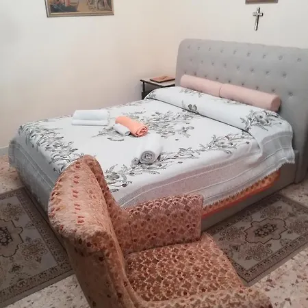 Rent Joe Via Dante 77 Guest house
